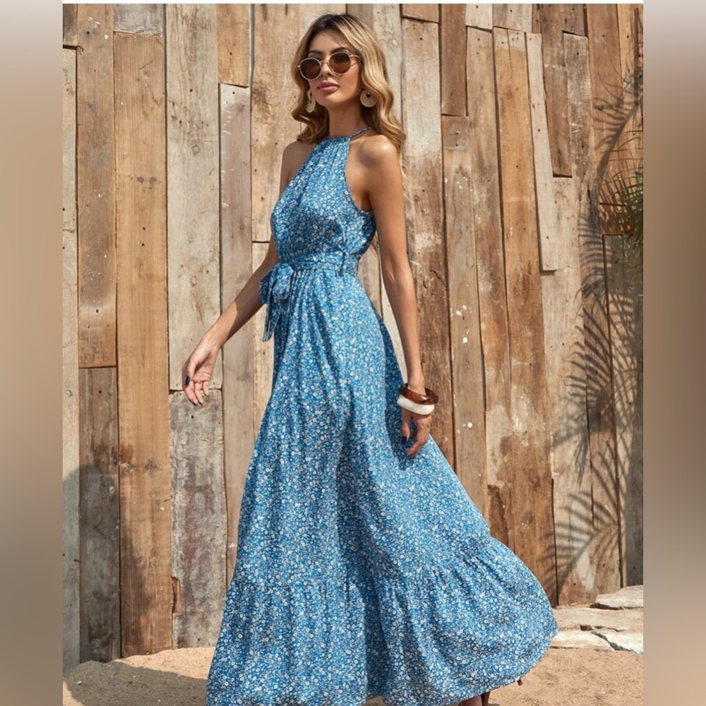 Ditsy flower pattern light weight maxi dress